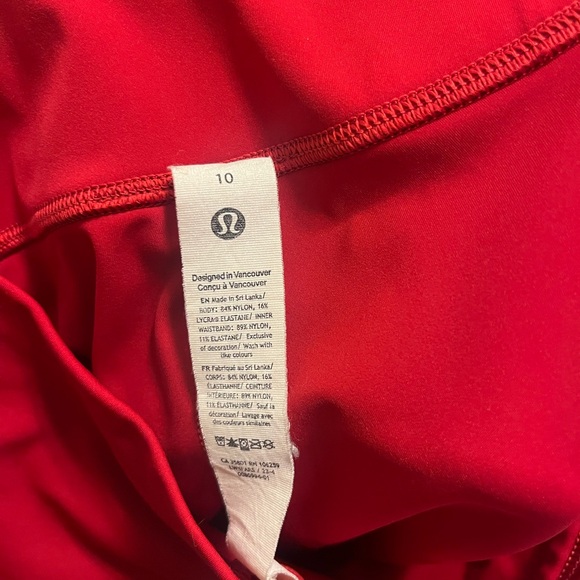 Sleek Weightless Red High-Waisted Leggings - Lululemon - 25” - Picture 7 of 7